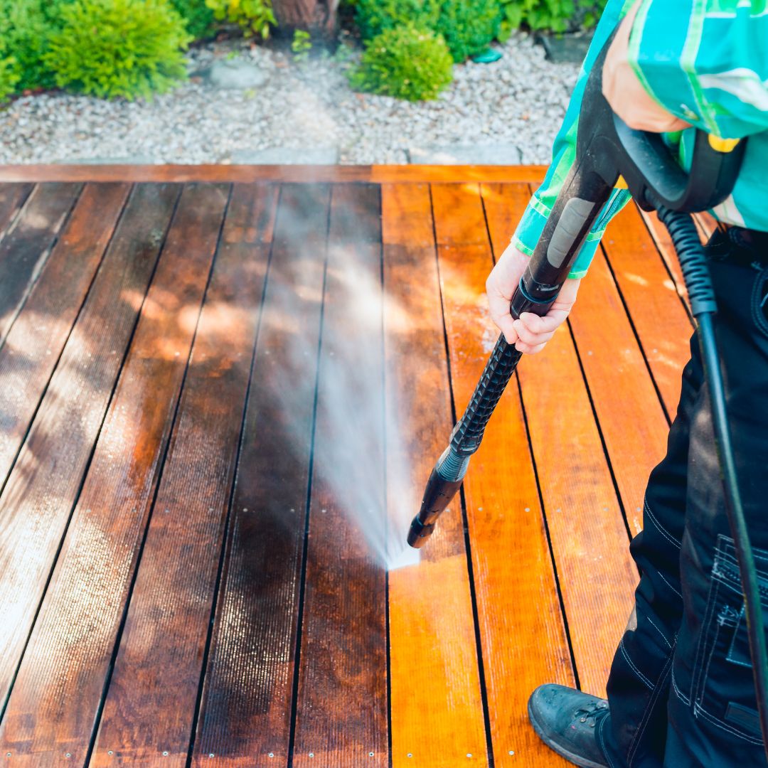 deck and fence washing